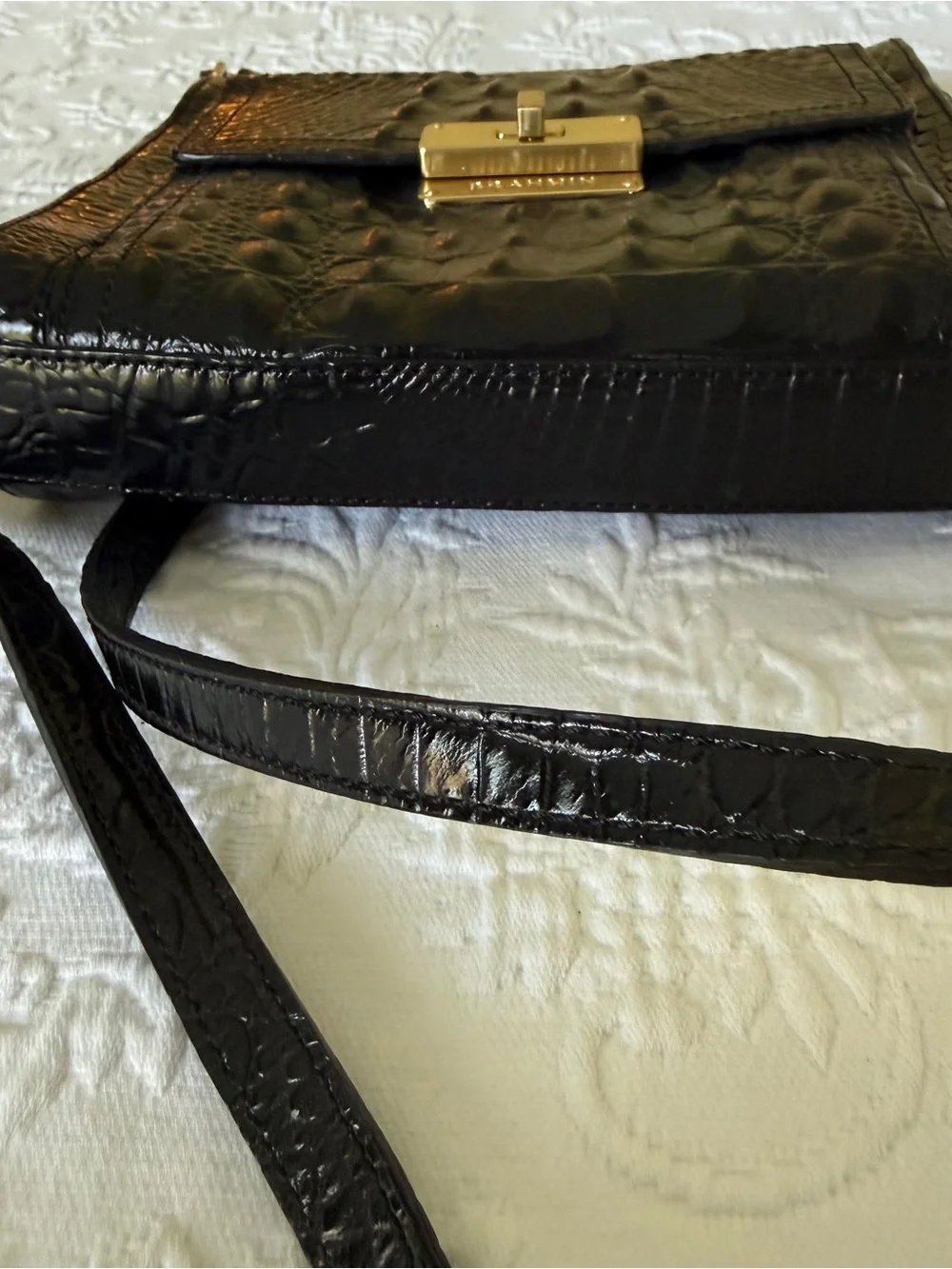 BRAHMIN Black Crossbody Bag with Crocodile Embossed Leather - Picture 6 of 9
